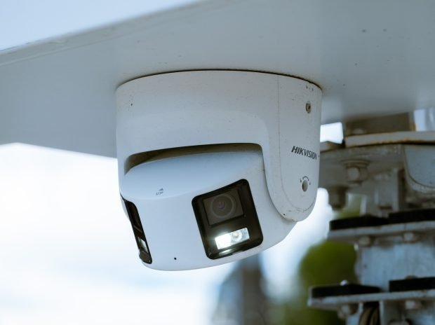 180 degree camera lighton